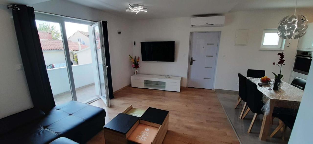 Penthaus Apartment N&M Baška Voda Екстериор снимка